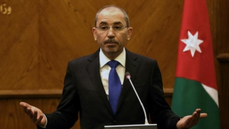 وزير الخارجية الأردني يبحث مع  نظيره الإيرلندي وقف إطلاق النار في غزة