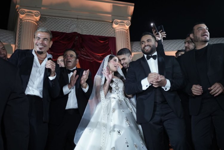 عمرو دياب يشعل حفل زفاف نجل محمد فؤاد | صور