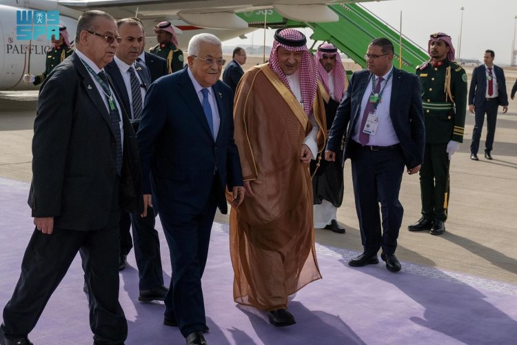 رئيس دولة فلسطين يصل إلى الرياض