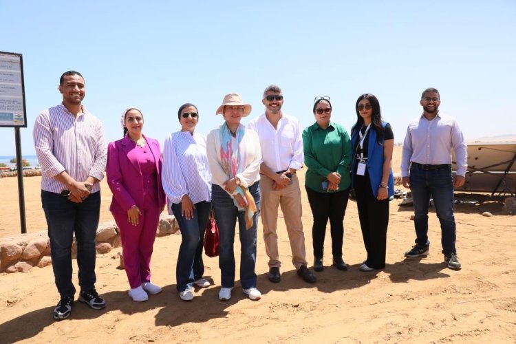 وزيرة البيئة تتفقد الأعمال الإنشائية في قرية الغرقانة بمحمية نبق بجنوب سيناء